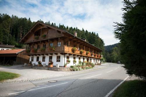 Hostal Gasthaus Posch