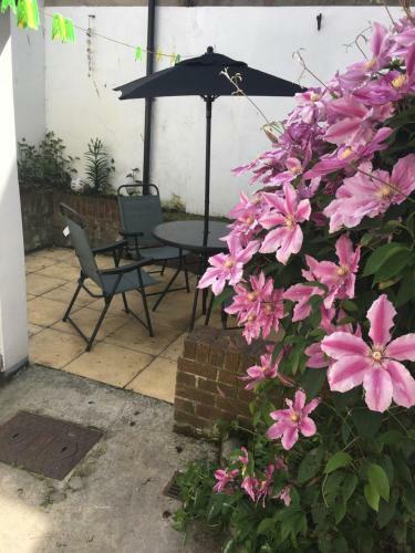 Isambard Cottage