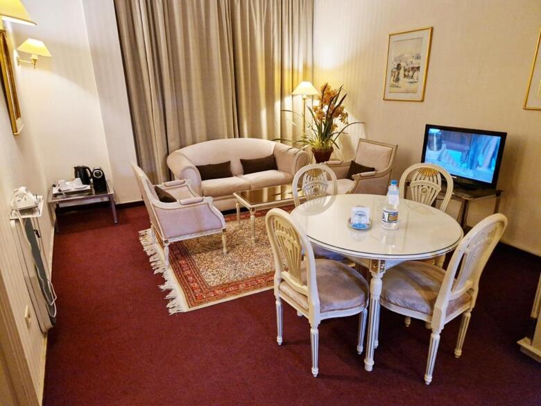 Hotel H�tel Belv�d�re Fourati
