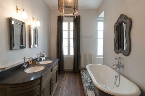 Hostal Logis De La Cad�ne