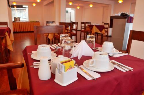 Casa Real Hoteles