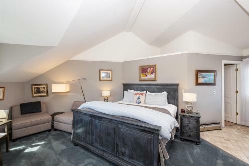 Bed & Breakfast Nantucket Whale Inn, Half Moon Bay