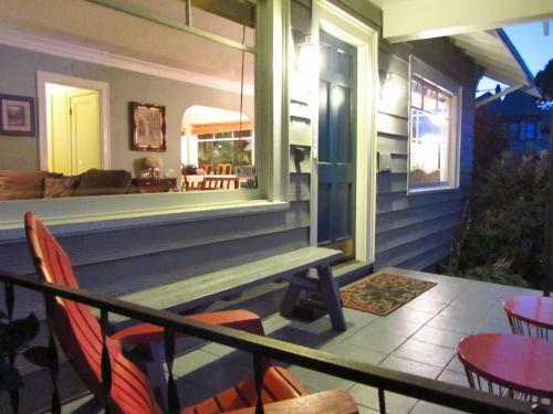 Hostal Portland Piedmont Guesthouse