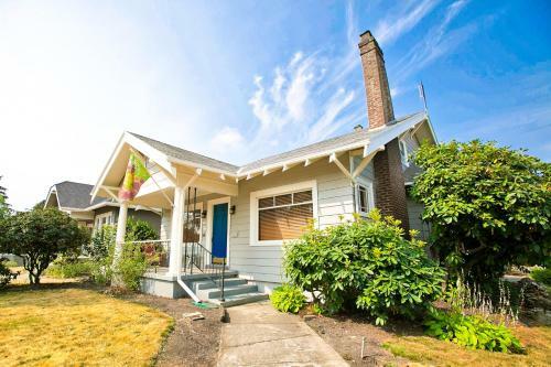Hostal Portland Piedmont Guesthouse