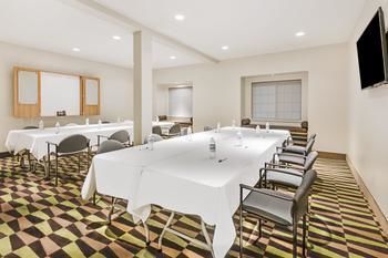Hotel Microtel Inn & Suites By Wyndham Beaver Falls