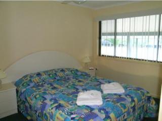 Hotel Seashells Beachfront Resort