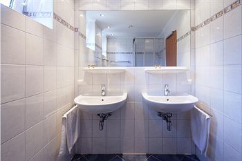 Hostal Euro Youth Hotel & Krone