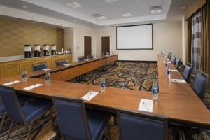 Hotel Hampton Inn And Suites Falls Church/seven