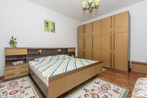 Apartamentos House Gloria 1