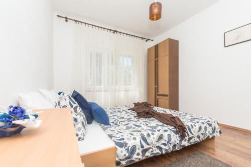 Apartamentos House Gloria 1