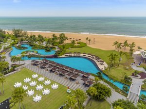 Angsana Lang Co Hotel & Resort