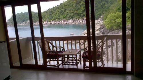 Hin Wong Apartments Dive & Snorkel Resort