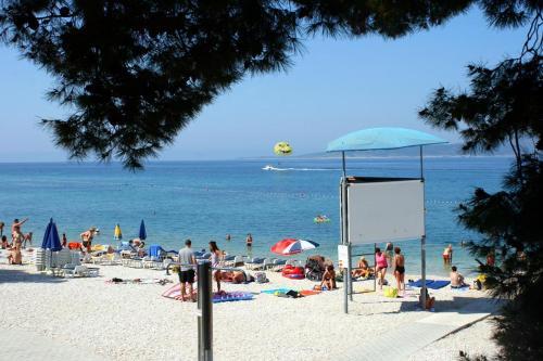 Hostal Triple Room Baska Voda 6748a