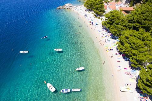 Hostal Studio Brela 2752d