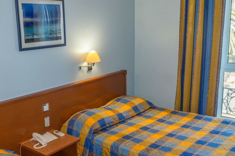 Hostal Antares
