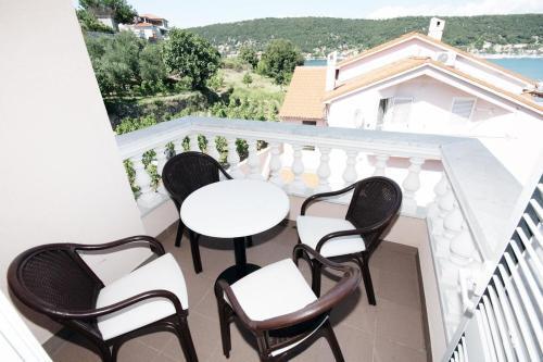 Hostal Double Room Supetarska Draga - Donja 5033a