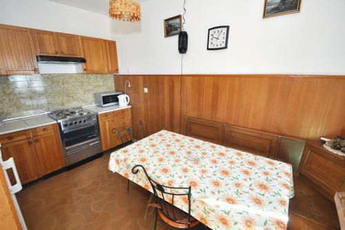 Apartments By The Sea Zavode (omis) - 1022