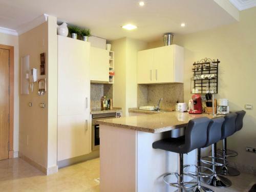 Cozy Apartment In Marbella With Swimming Pool