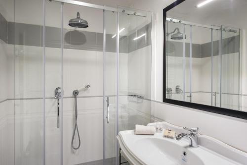 Residencia Alex House