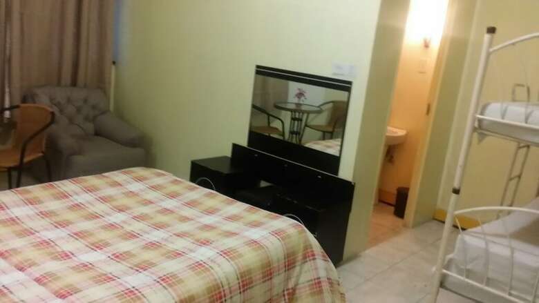 Hostal New Arrival Guest House