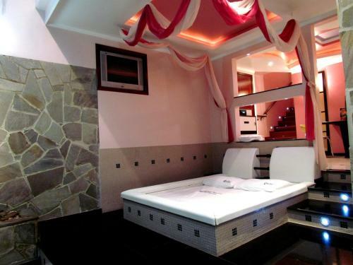 Hotel Motel Giro D'�gua