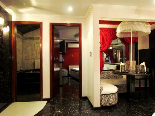 Hotel Motel Giro D'�gua