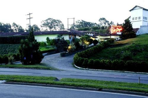 Hotel Motel Giro D'�gua