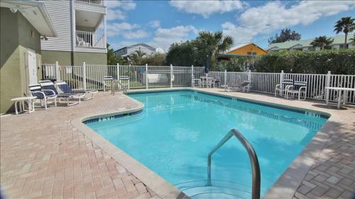 Mariner's Pointe 202 Home