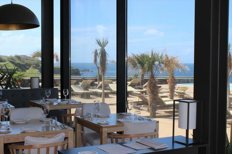 Hotel Pedras Do Mar Resort & Spa