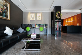 Orange House Hotel