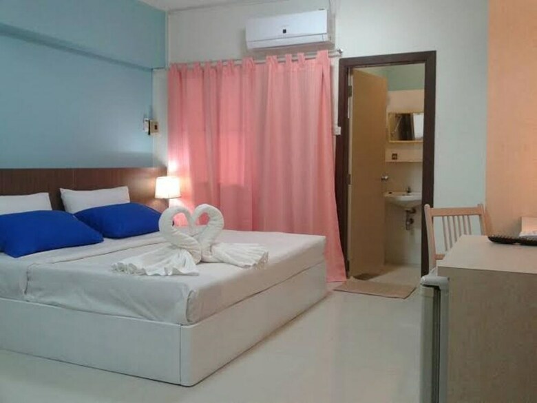 Albergue We Train Hotel Donmuang