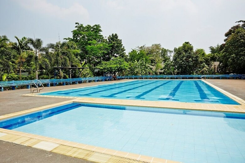 Albergue We Train Hotel Donmuang