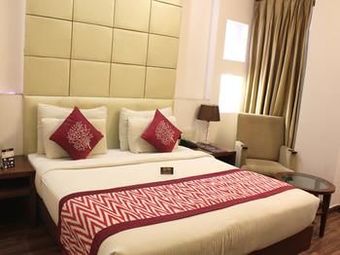 Hotel Oyo Premium Neelam Chowk
