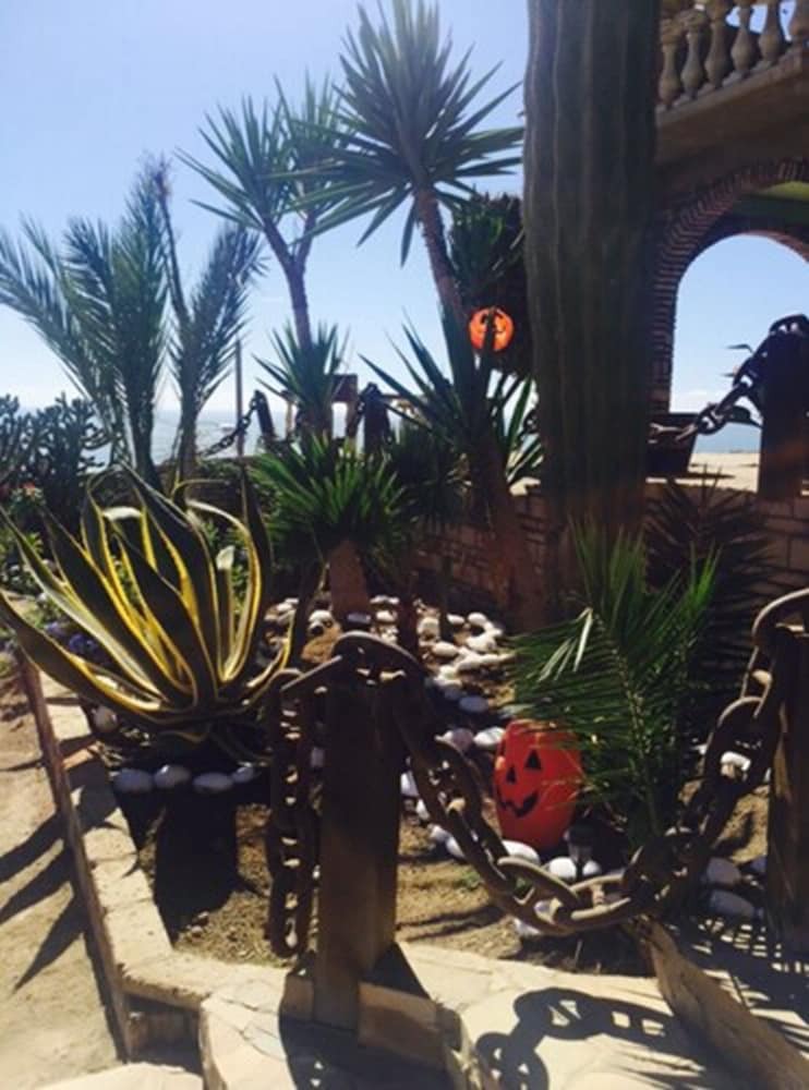 Hotel La Cueva Del Pirata