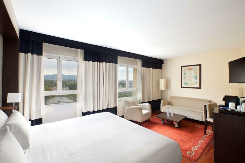 Hotel NH Canciller Ayala Vitoria