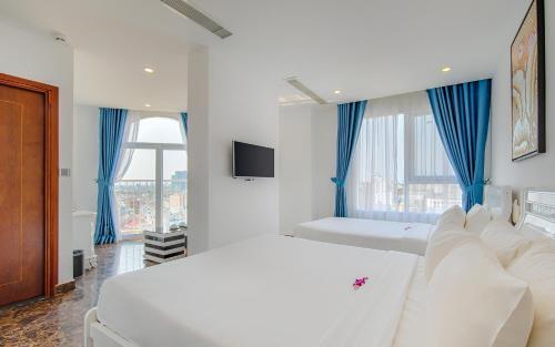 Queen's Finger Hotel