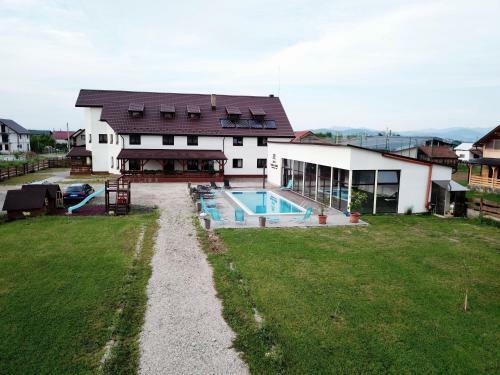 Hotel Pensiunea Marea Alpina, Maramures