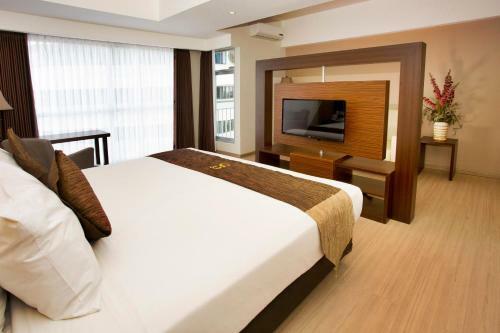 Hotel Gunawangsa Merr, Dhm Associates