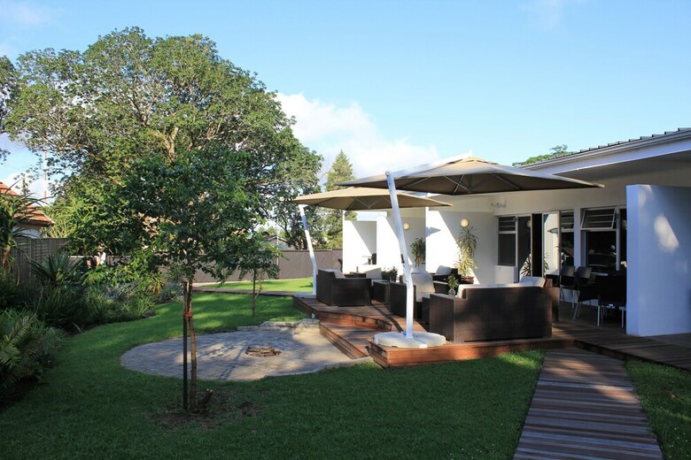Bed & Breakfast Innzululand Guest Lodge