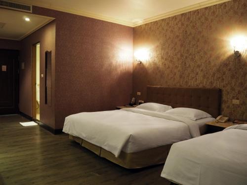 The Riverside Hotel & Motel