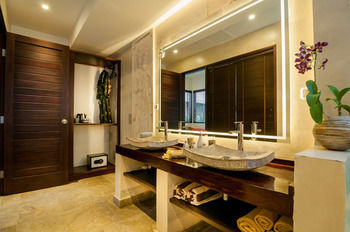 Bed & Breakfast Karmagali Suites