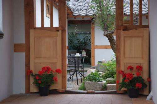 Hostal Floral Space Hanok Guesthouse