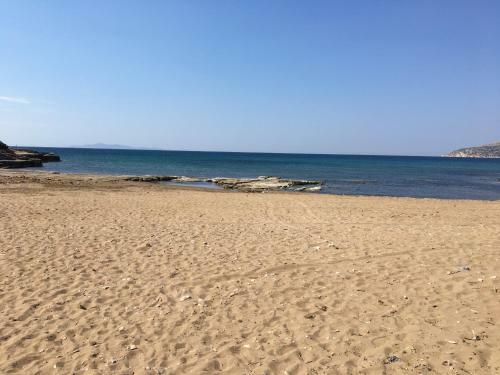 Legrena Beach Villa