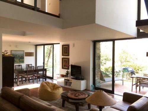 Liiiving In Caminha | Oak Tree Chill House