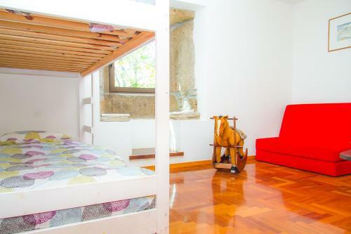 Liiiving In Caminha | Oak Tree Chill House