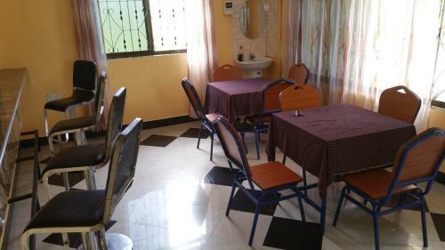 Mauya Executive Lodge