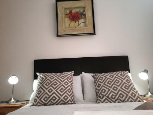 Cura Lodge