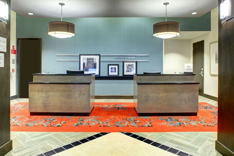 Hotel Hampton Inn And Suites Roanoke-downtown, Va