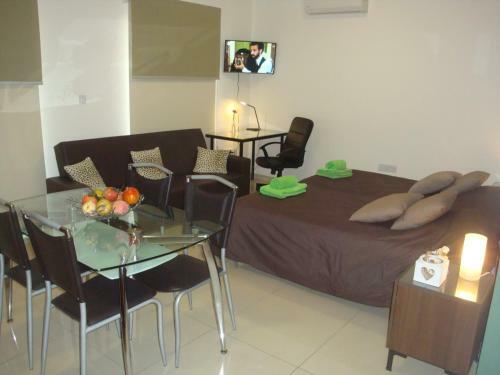 New City Center Luxury Apartment
