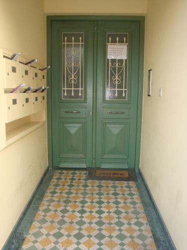 New City Center Luxury Apartment